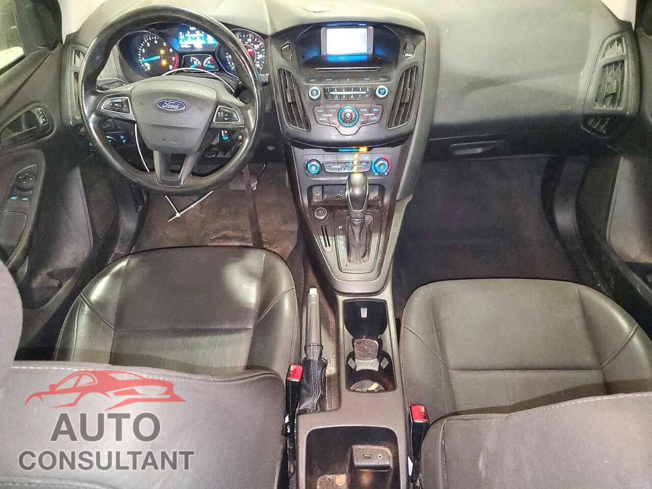 FORD FOCUS 2017 - 1FADP3E20HL332917