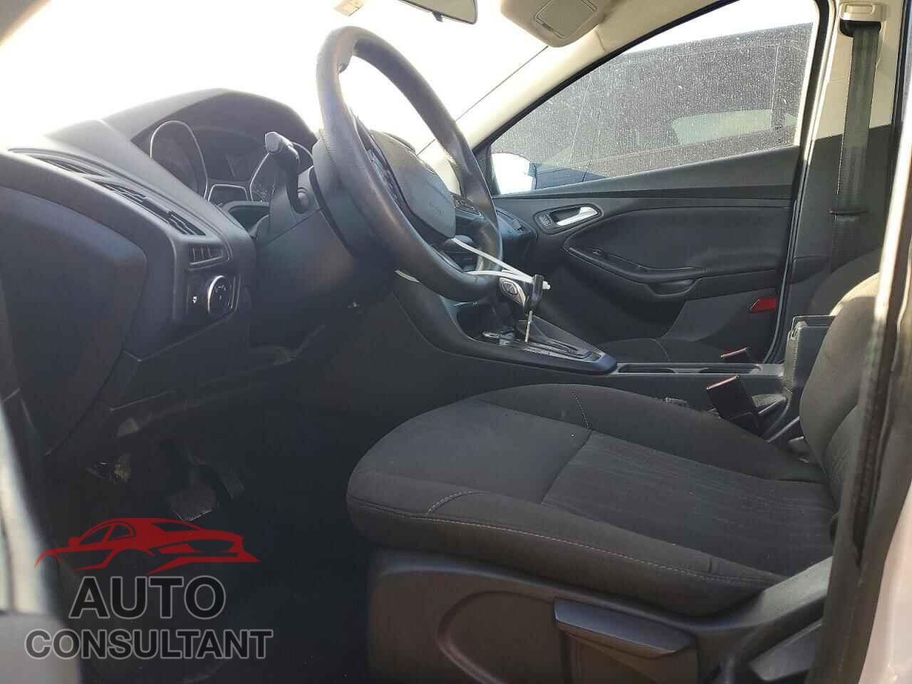 FORD FOCUS 2016 - 1FADP3F2XGL239111