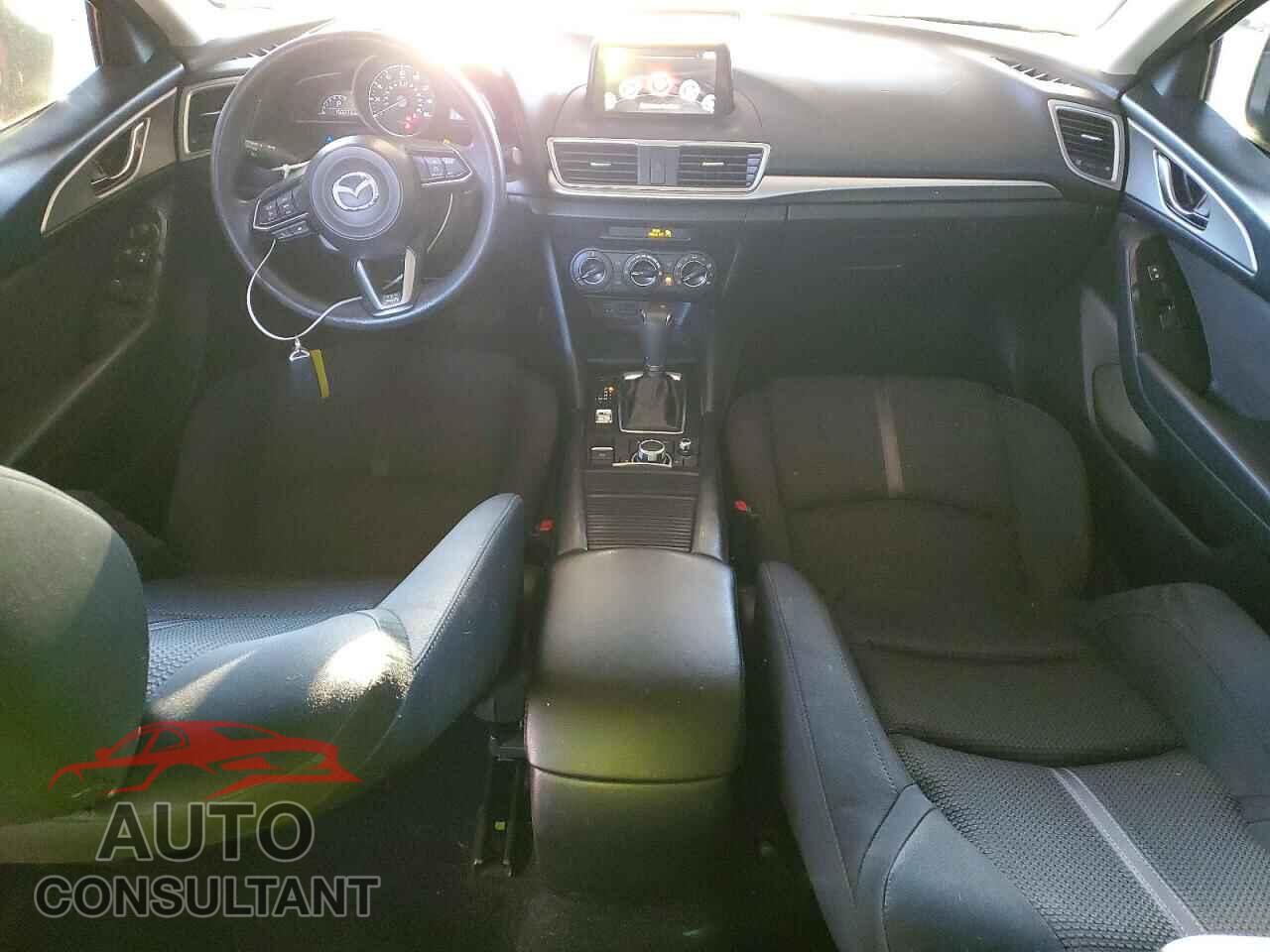 MAZDA 3 2017 - 3MZBN1U75HM120809