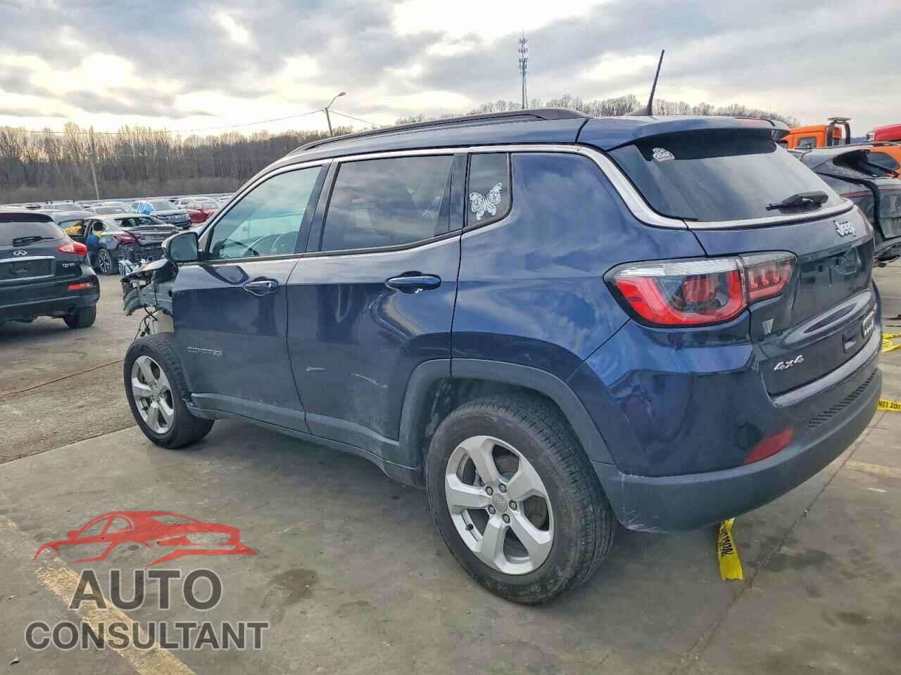JEEP COMPASS 2018 - 3C4NJDBB6JT282495