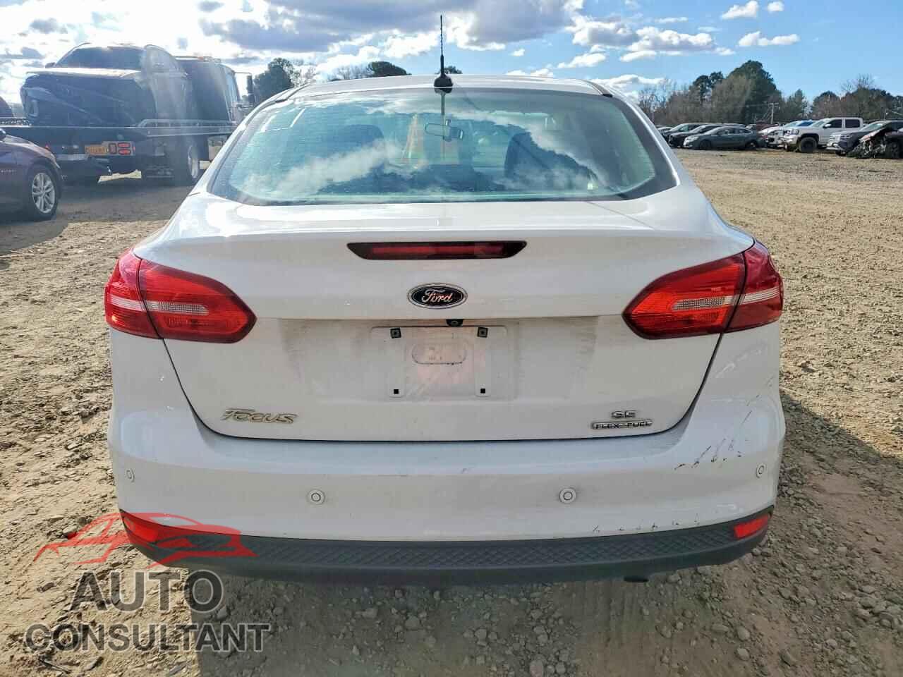 FORD FOCUS 2016 - 1FADP3F27GL285267