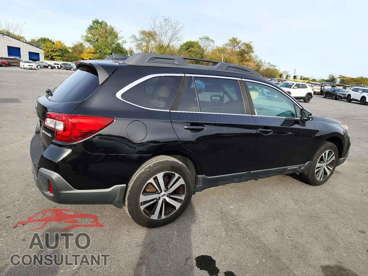 SUBARU OUTBACK 2018 - 4S4BSAKC1J3381935