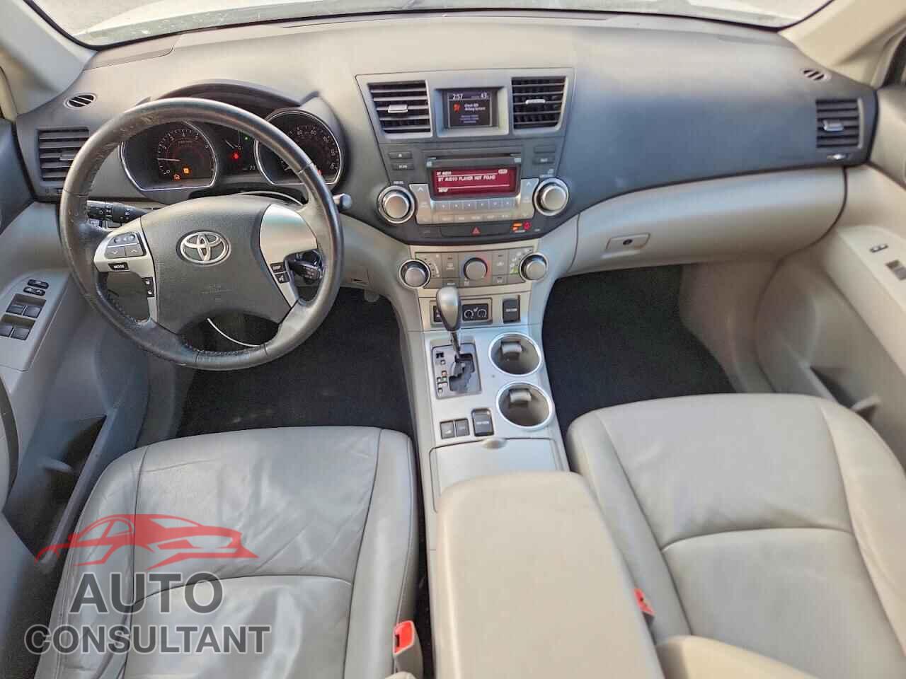 TOYOTA HIGHLANDER 2011 - 5TDBK3EH7BS082103