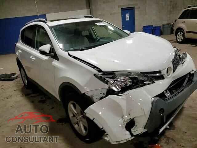 TOYOTA RAV4 2013 - JTMRFREV2DD045485