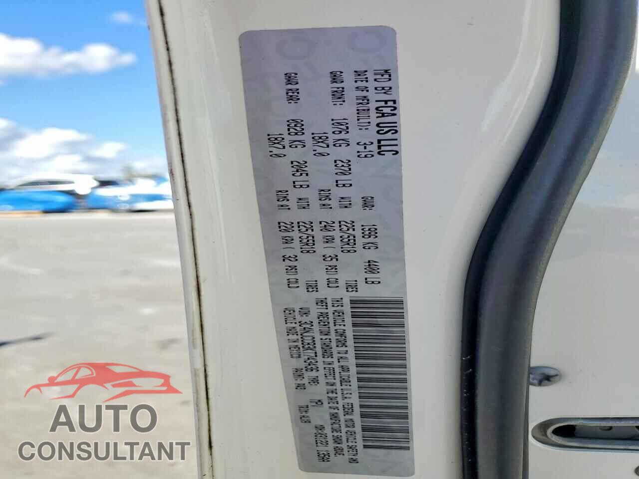 JEEP COMPASS 2019 - 3C4NJCCB3KT743436