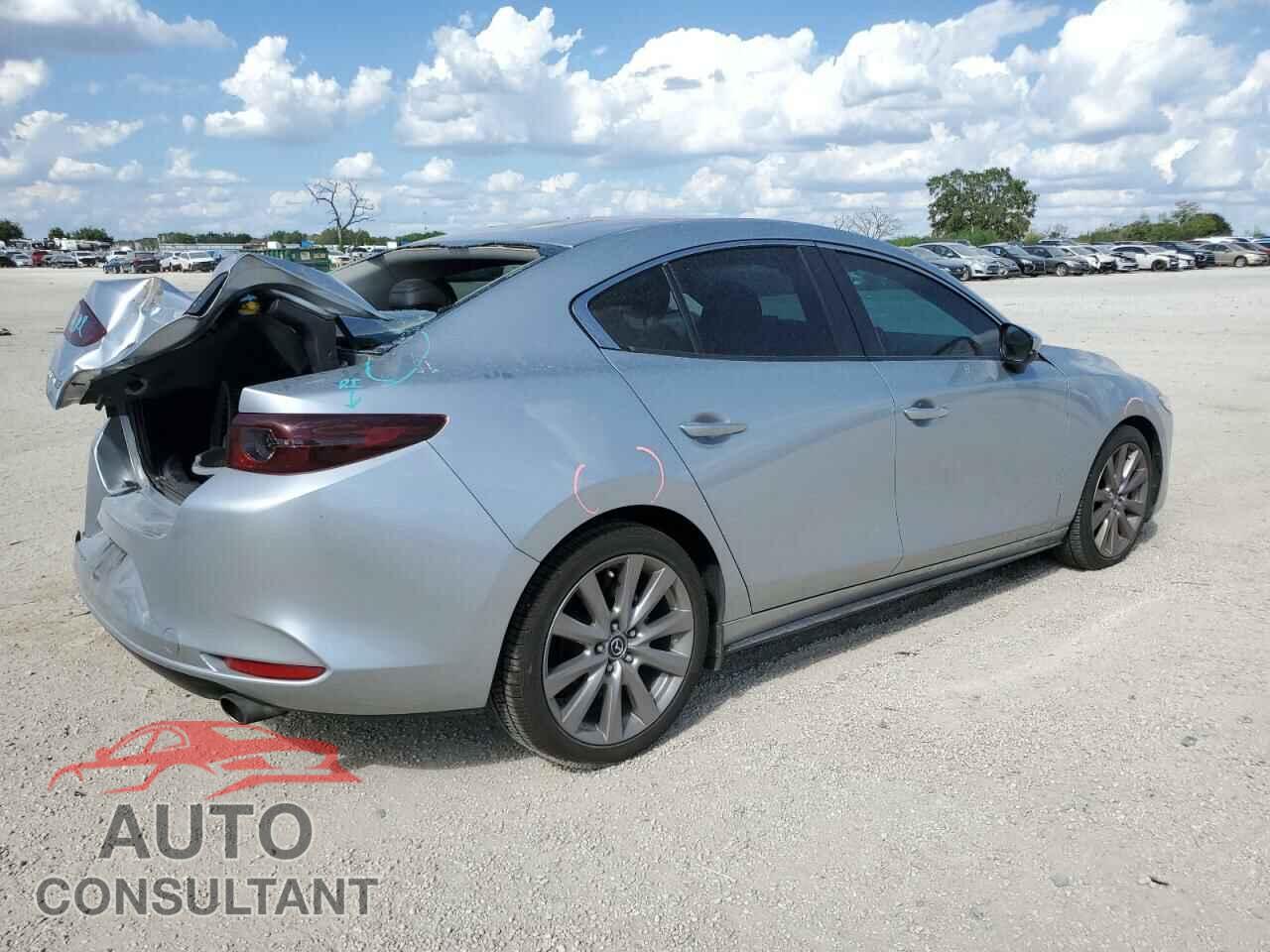 MAZDA 3 2019 - 3MZBPAAL7KM108762
