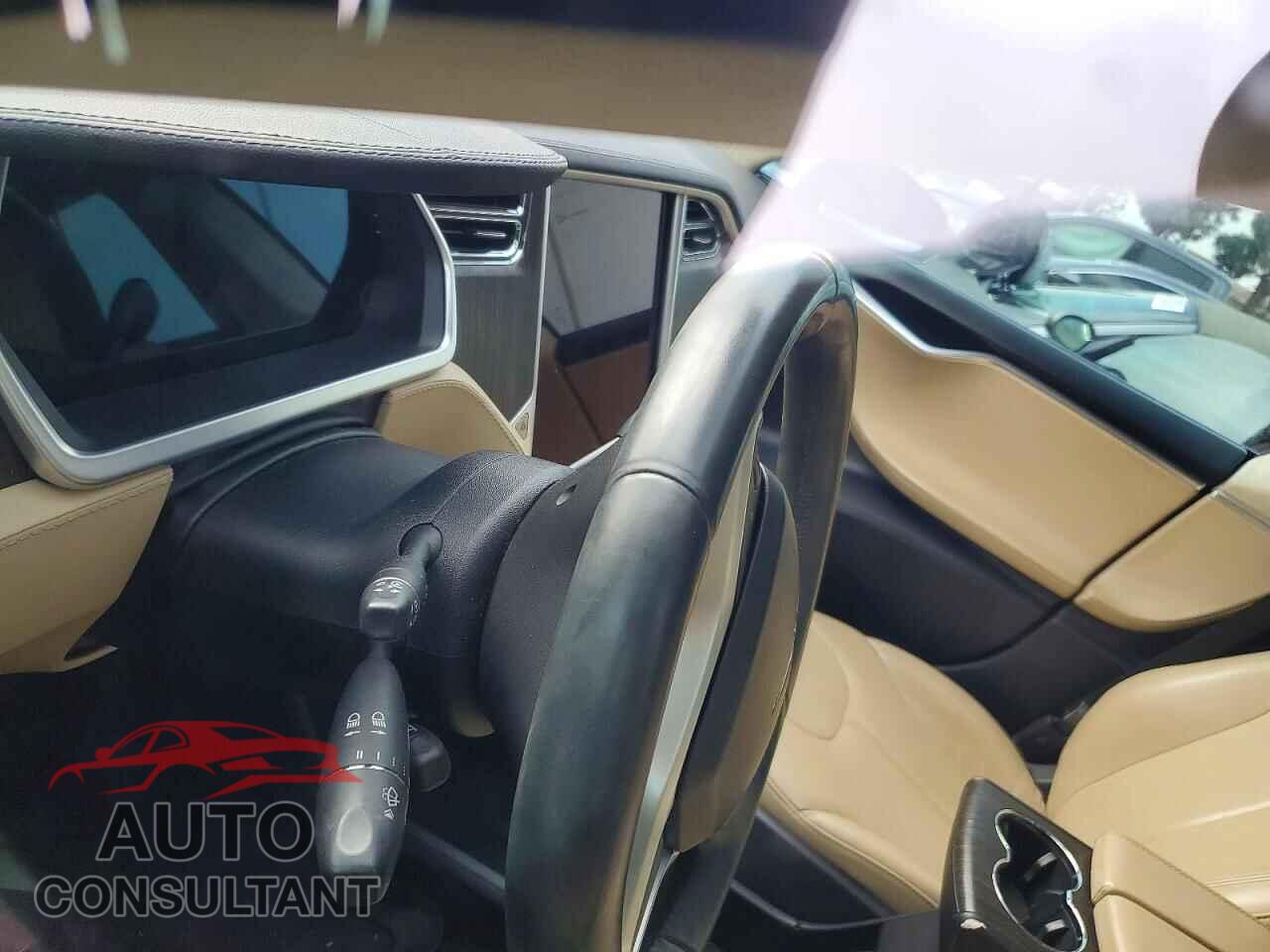 TESLA MODEL S 2013 - 5YJSA1DN5DFP04526