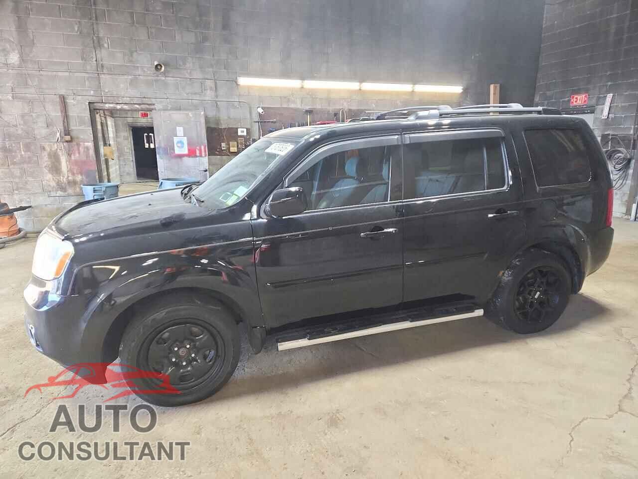 HONDA PILOT 2015 - 5FNYF4H71FB044948