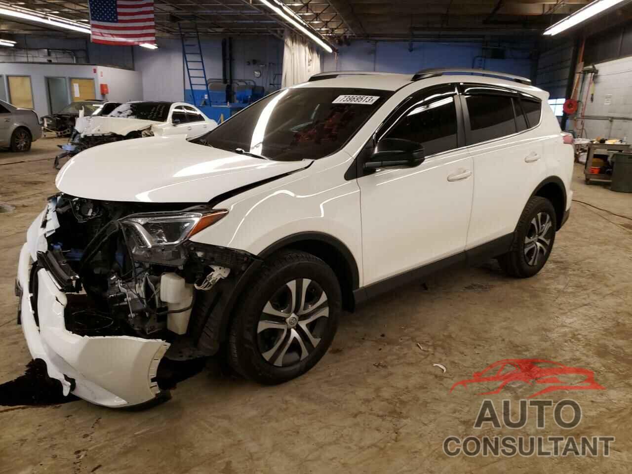 TOYOTA RAV4 2017 - JTMBFREV7HJ714293