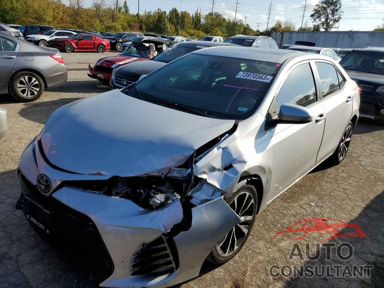 TOYOTA COROLLA 2017 - 5YFBURHE2HP661855