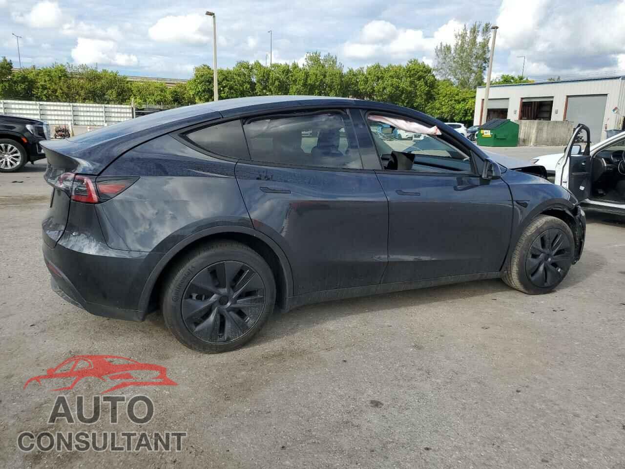 TESLA MODEL Y 2024 - 7SAYGDED3RF113041