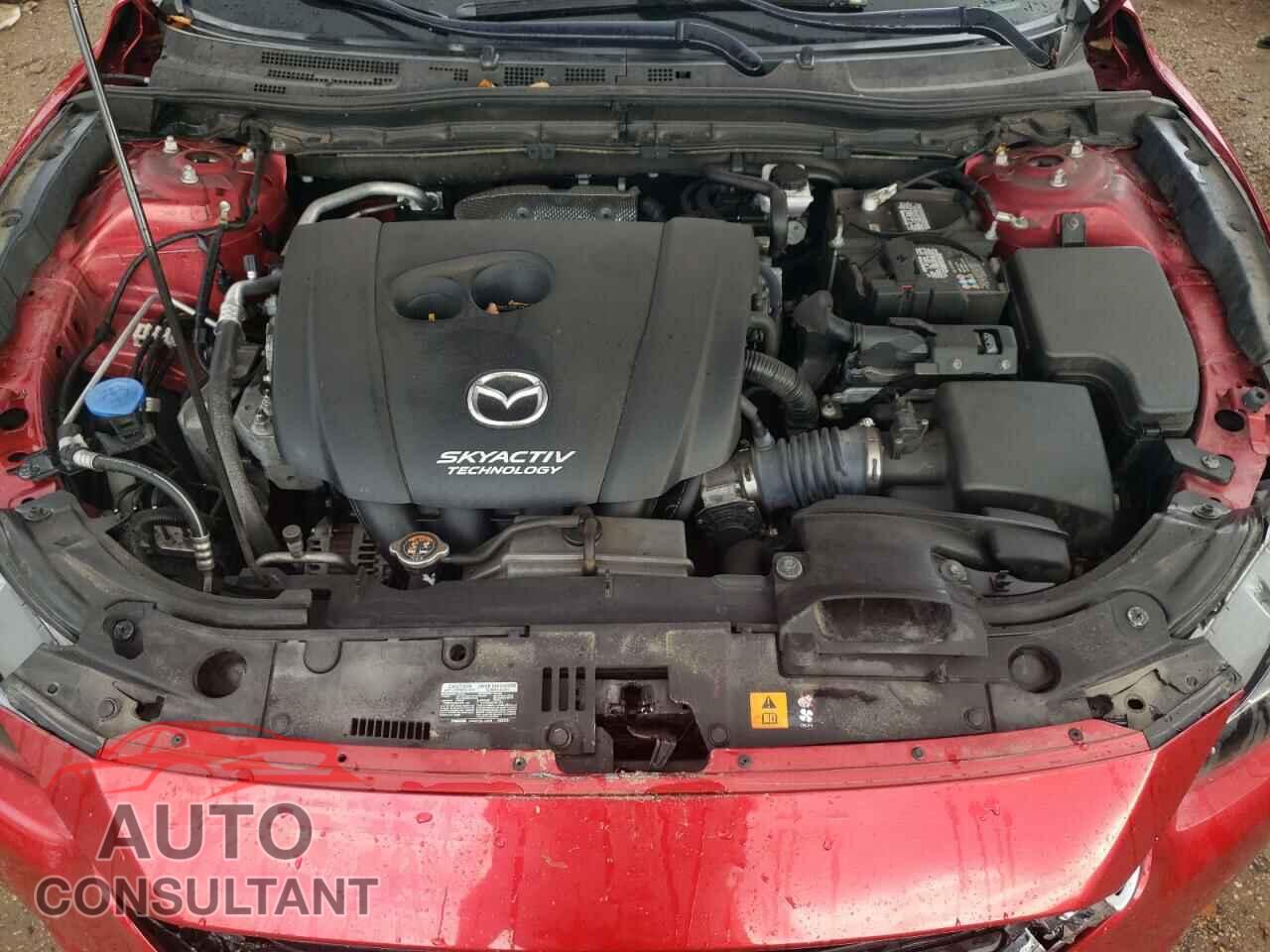 MAZDA 3 2018 - 3MZBN1L32JM245075