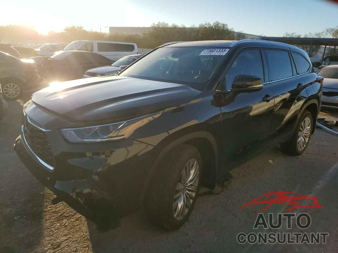 TOYOTA HIGHLANDER 2023 - 5TDKDRAH6PS505408