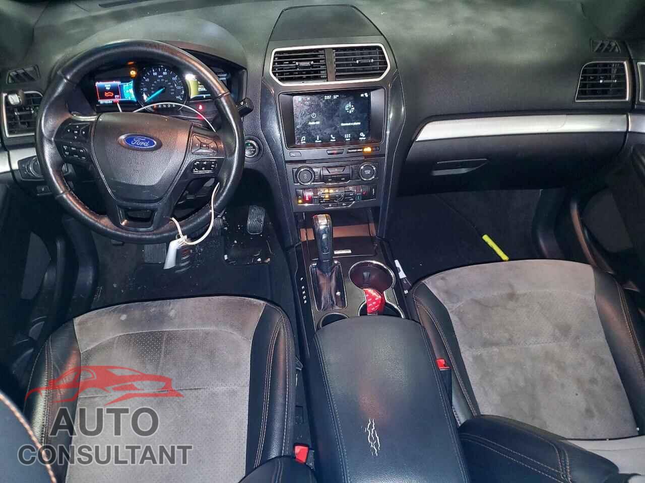 FORD EXPLORER 2017 - 1FM5K7D84HGA68468