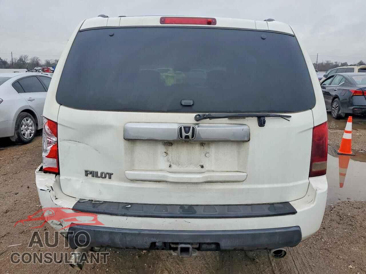 HONDA PILOT 2011 - 5FNYF3H77BB024398