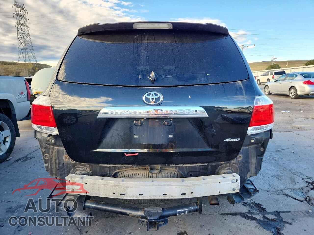 TOYOTA HIGHLANDER 2012 - 5TDBK3EH2CS149384