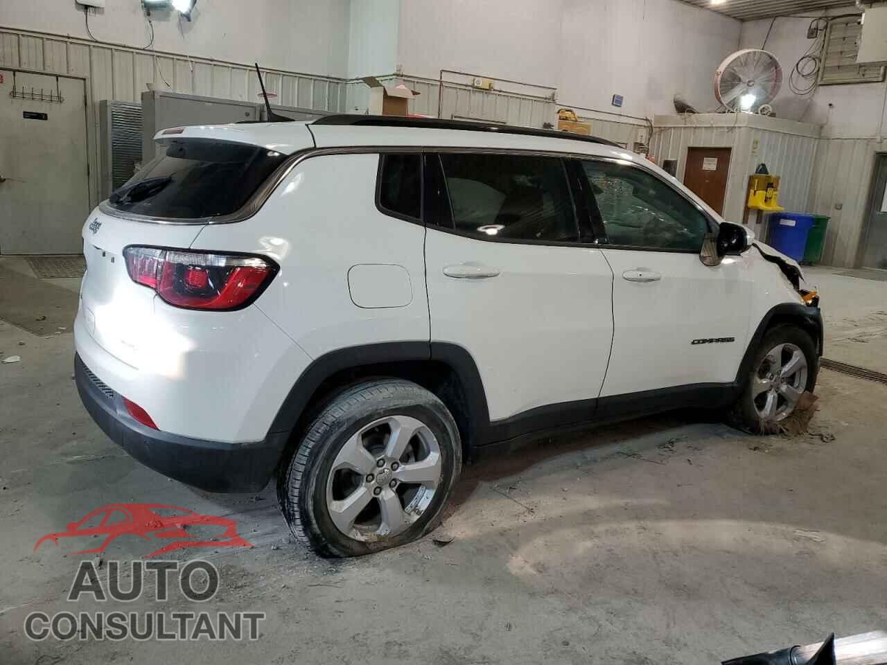 JEEP COMPASS 2018 - 3C4NJDBB4JT114208