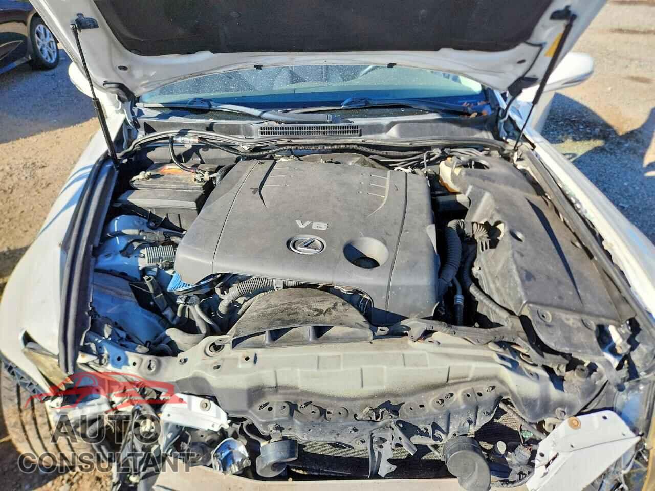 LEXUS IS 2011 - JTHCF5C20B5048978