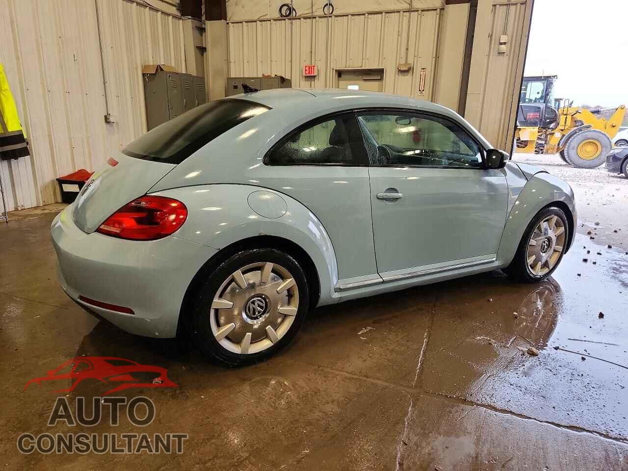 VOLKSWAGEN BEETLE 2012 - 3VWJP7AT2CM605198