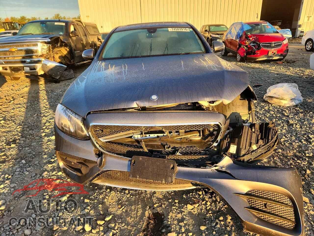 MERCEDES-BENZ E-CLASS 2017 - WDDZF4KBXHA218681