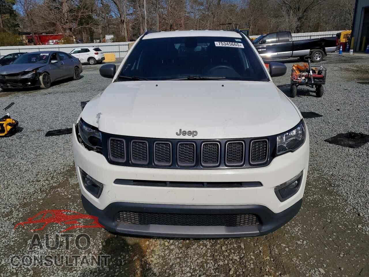 JEEP COMPASS 2021 - 3C4NJCEB4MT602326