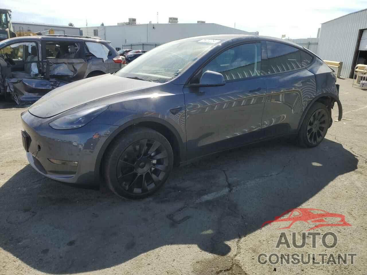 TESLA MODEL Y 2023 - 7SAYGDEE8PF912643