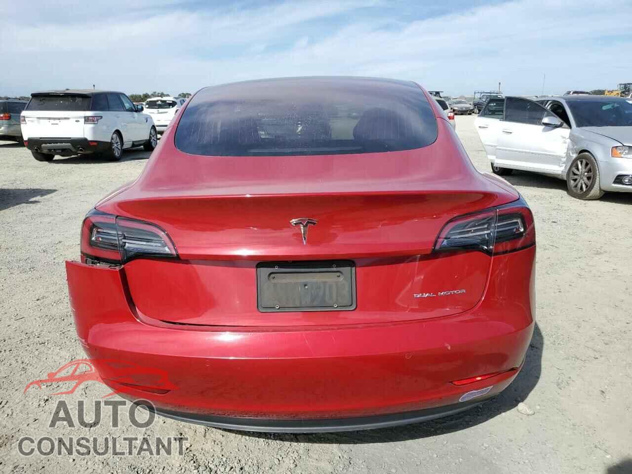 TESLA MODEL 3 2019 - 5YJ3E1EB9KF194479
