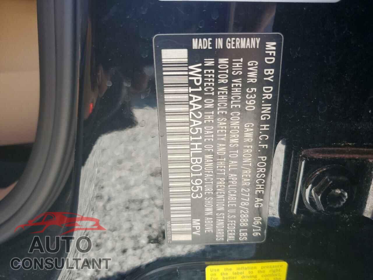 PORSCHE MACAN 2017 - WP1AA2A51HLB01953