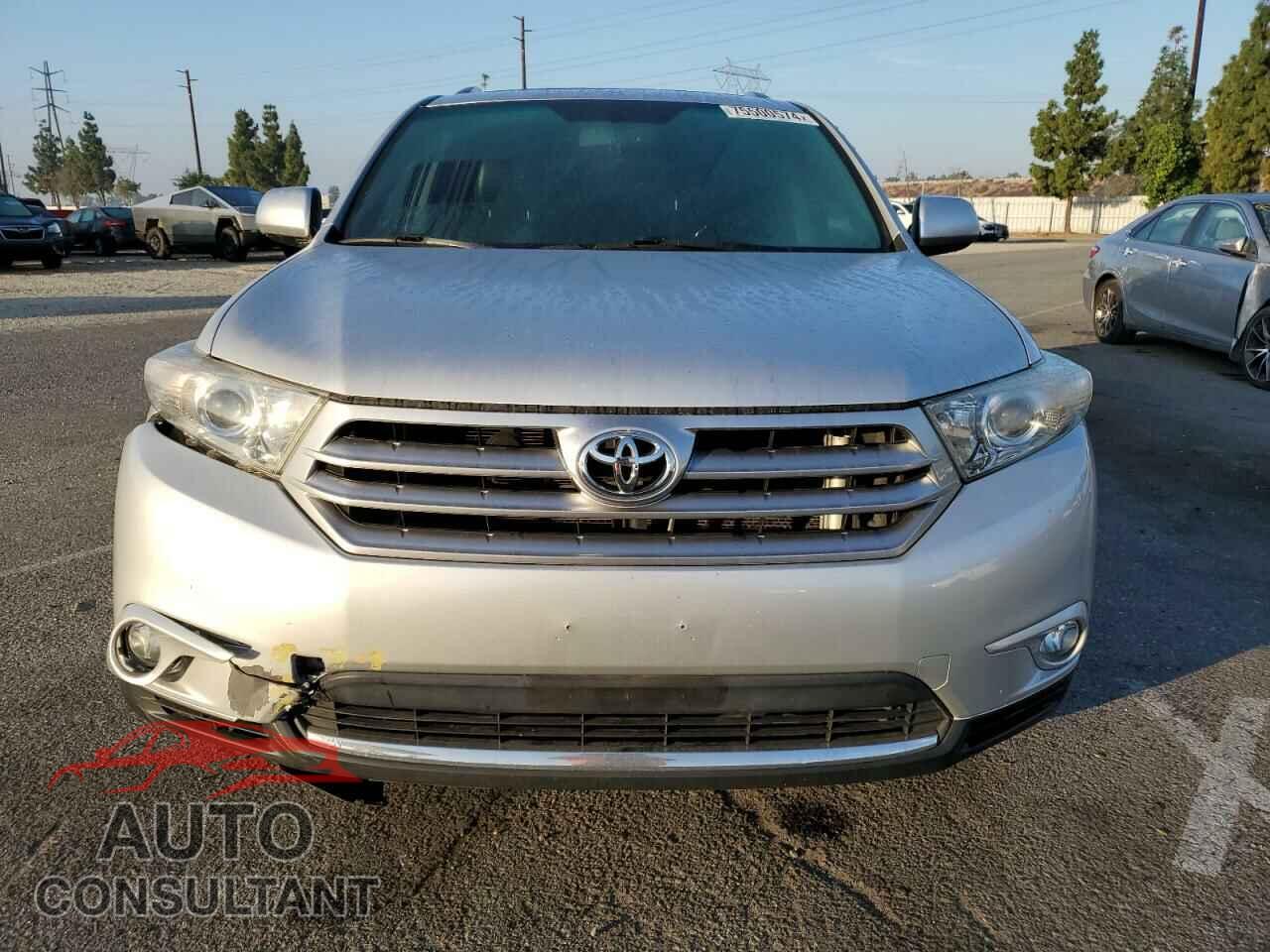 TOYOTA HIGHLANDER 2012 - 5TDZK3EH6CS080603