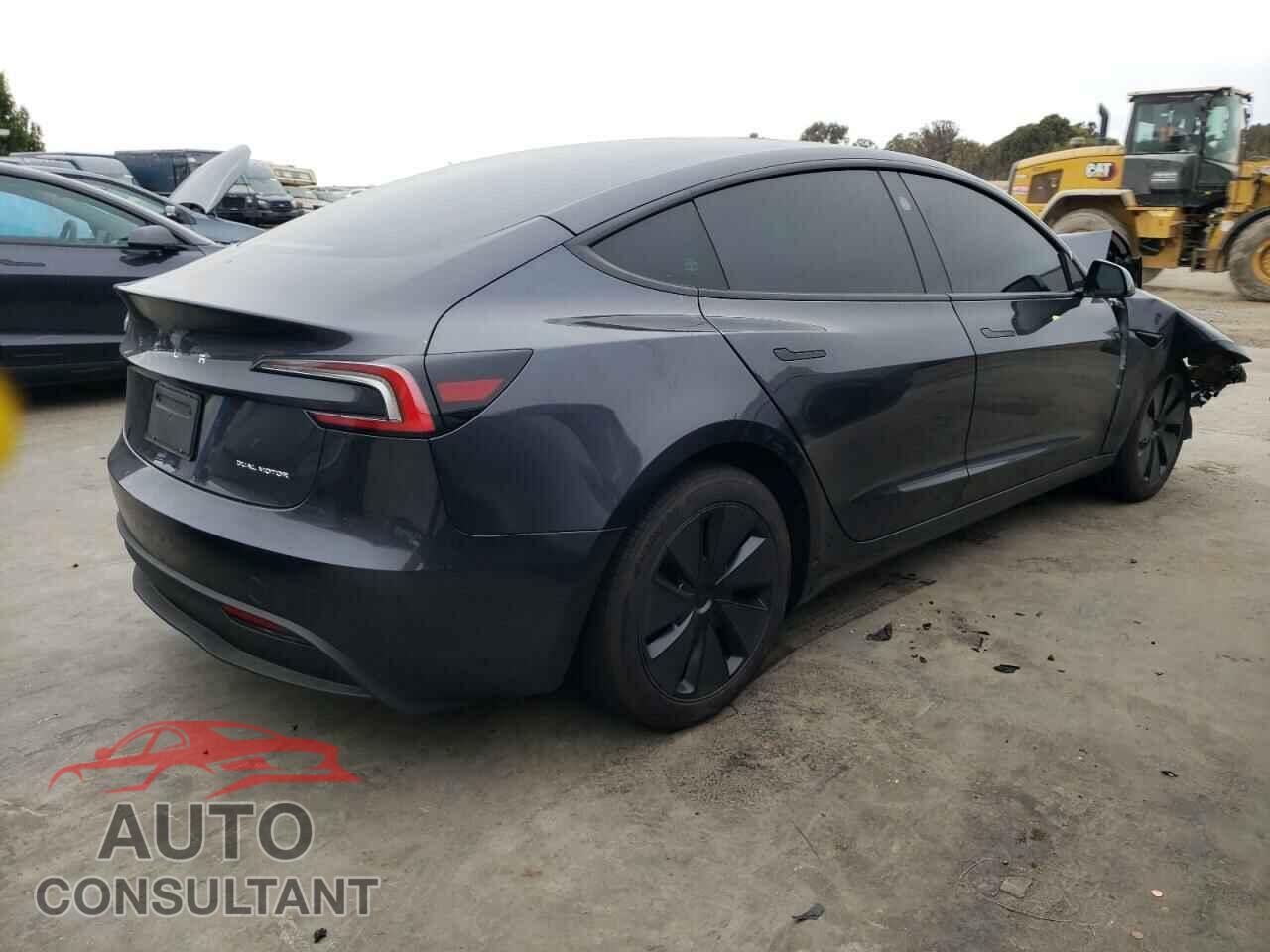 TESLA MODEL 3 2024 - 5YJ3E1EB7RF740562