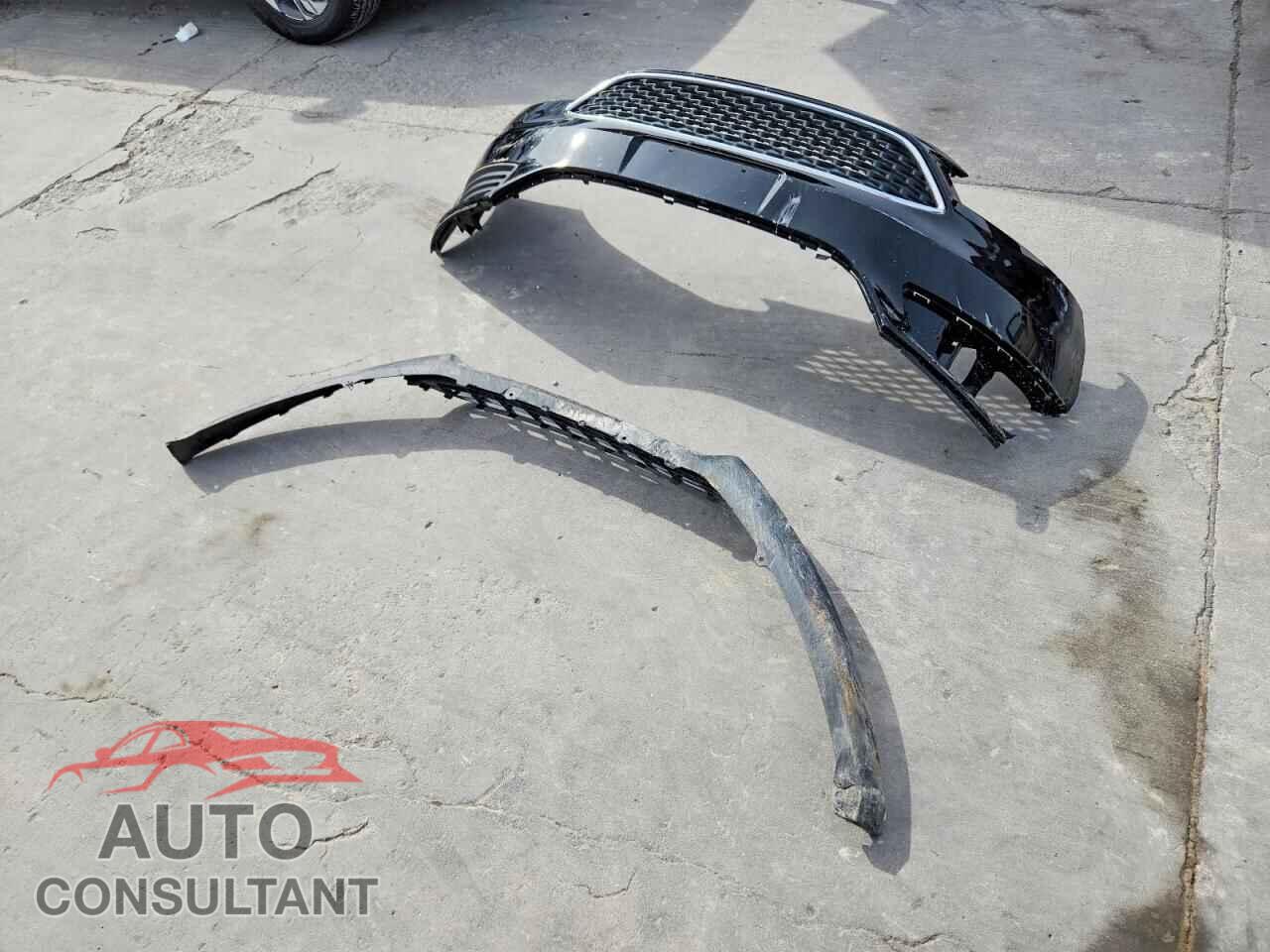 FORD FOCUS 2018 - 1FADP3E22JL302193