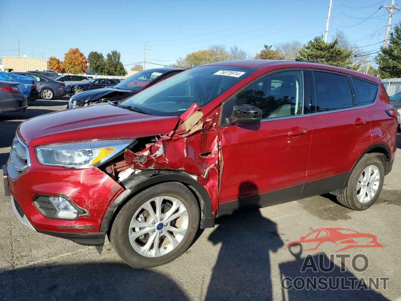 FORD ESCAPE 2017 - 1FMCU0GD5HUE04440