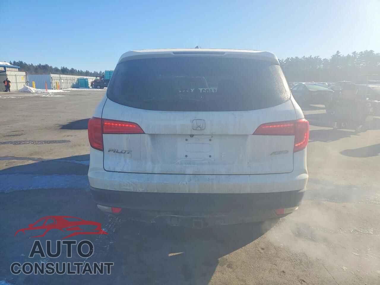 HONDA PILOT 2017 - 5FNYF6H53HB055026