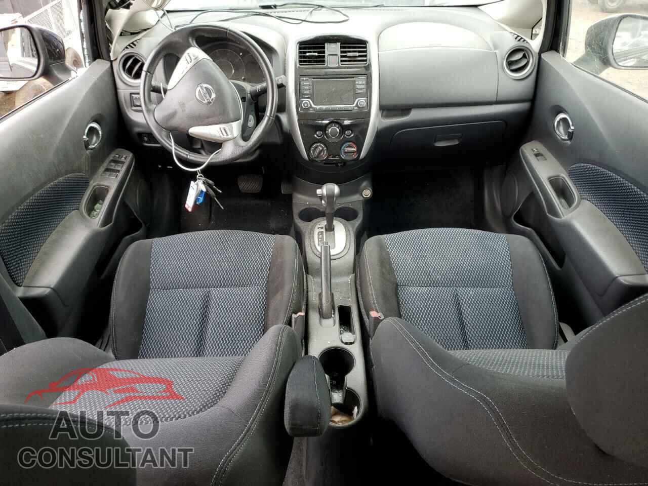 NISSAN VERSA 2017 - 3N1CE2CP3HL377121