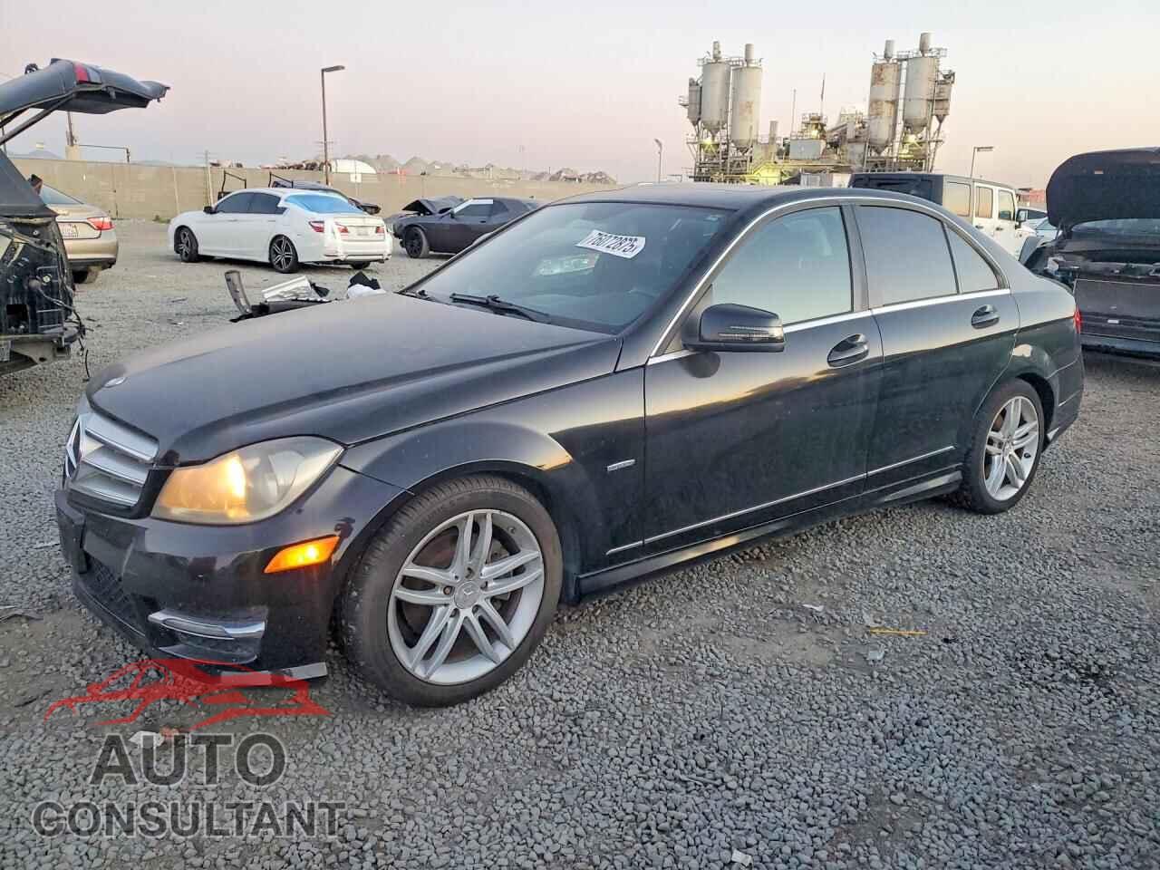 MERCEDES-BENZ C-CLASS 2012 - WDDGF4HB2CA627328