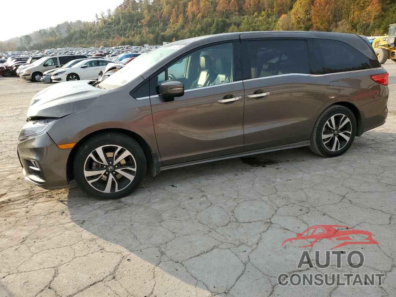 HONDA ODYSSEY 2018 - 5FNRL6H91JB089035