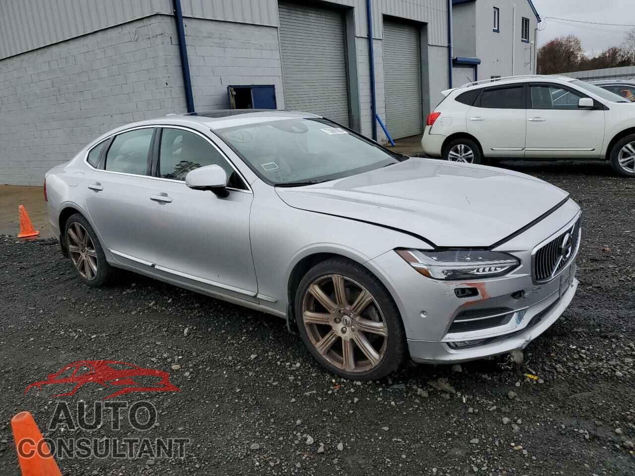 VOLVO S90 2017 - YV1A22ML8H1014355