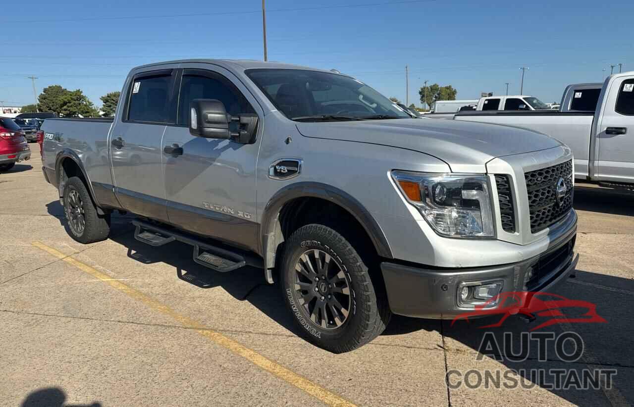 NISSAN TITAN 2019 - 1N6AA1F43KN515529