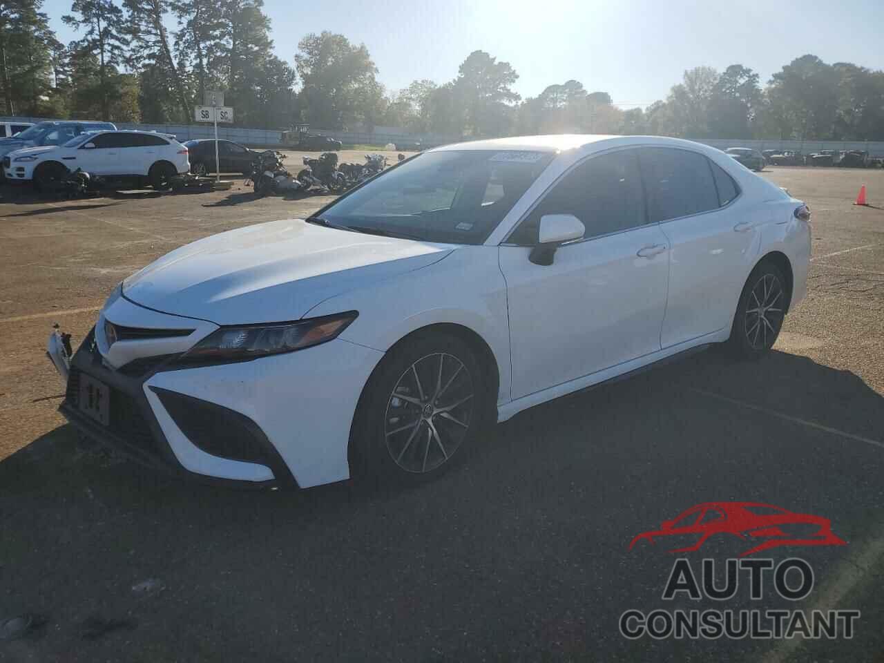 TOYOTA CAMRY 2022 - 4T1G11AK0NU634485