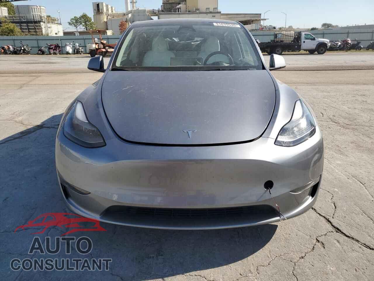 TESLA MODEL Y 2024 - 7SAYGDEF3RA302092