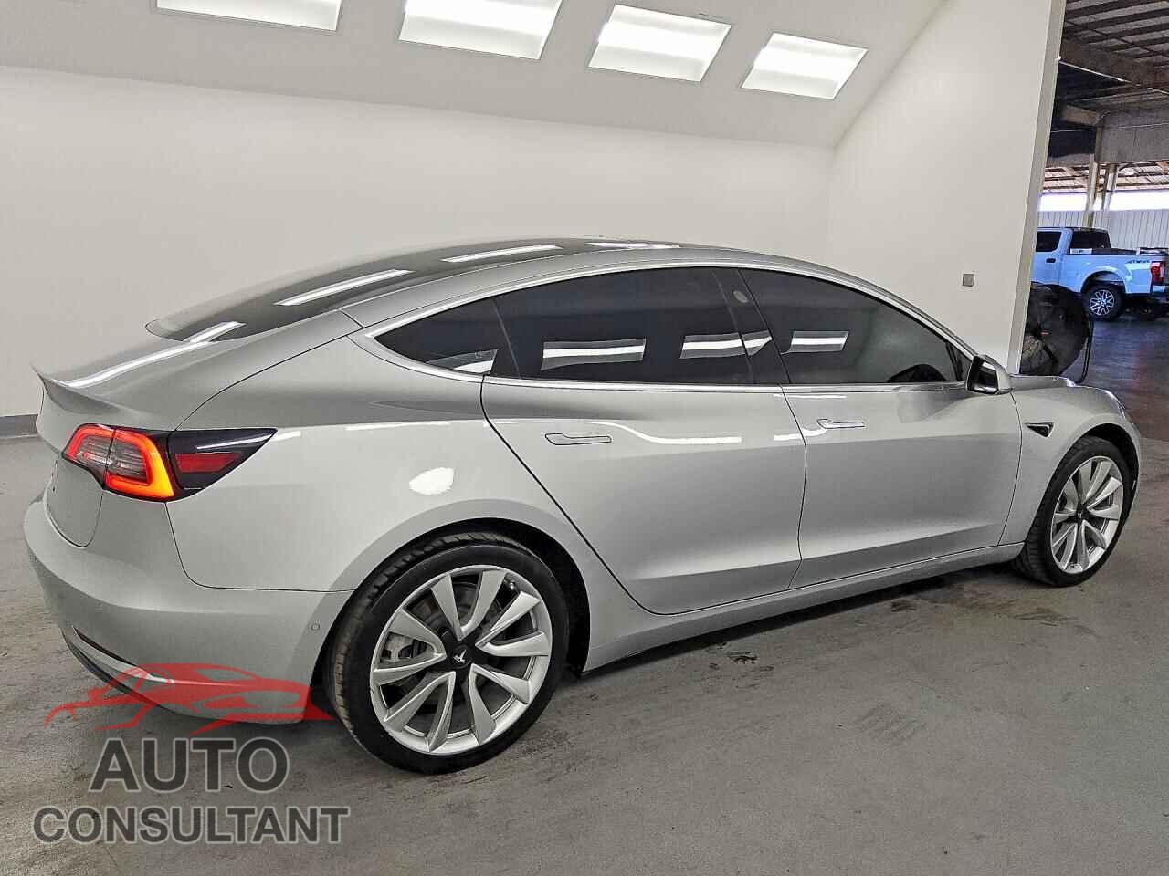 TESLA MODEL 3 2018 - 5YJ3E1EA6JF003476