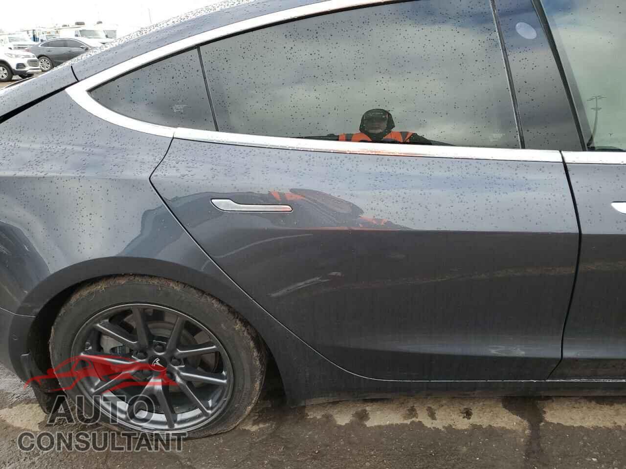 TESLA MODEL 3 2018 - 5YJ3E1EB7JF094041
