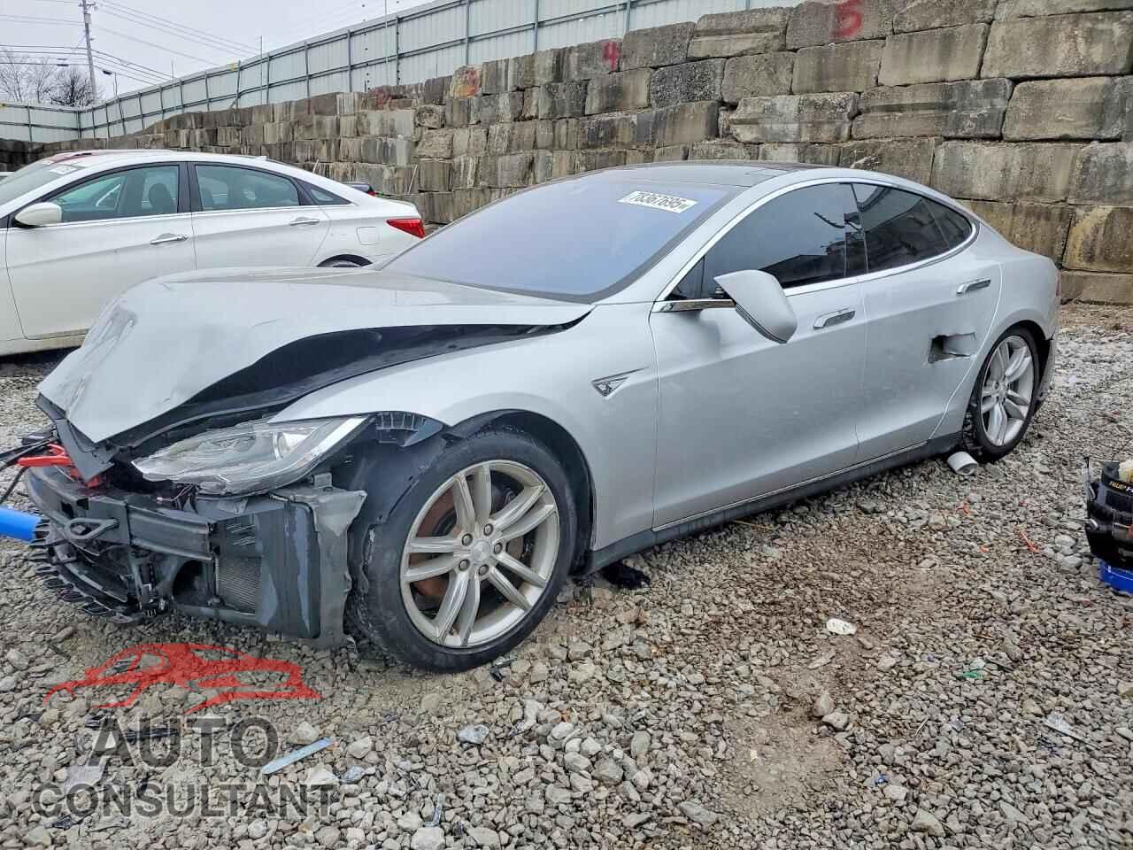 TESLA MODEL S 2014 - 5YJSA1H16EFP54943