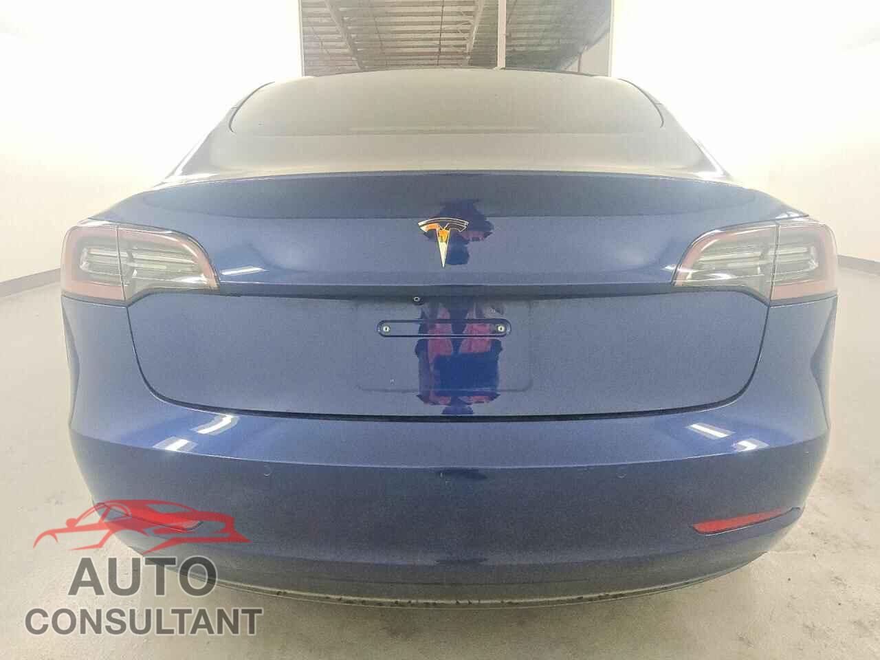 TESLA MODEL 3 2019 - 5YJ3E1EA3KF357697