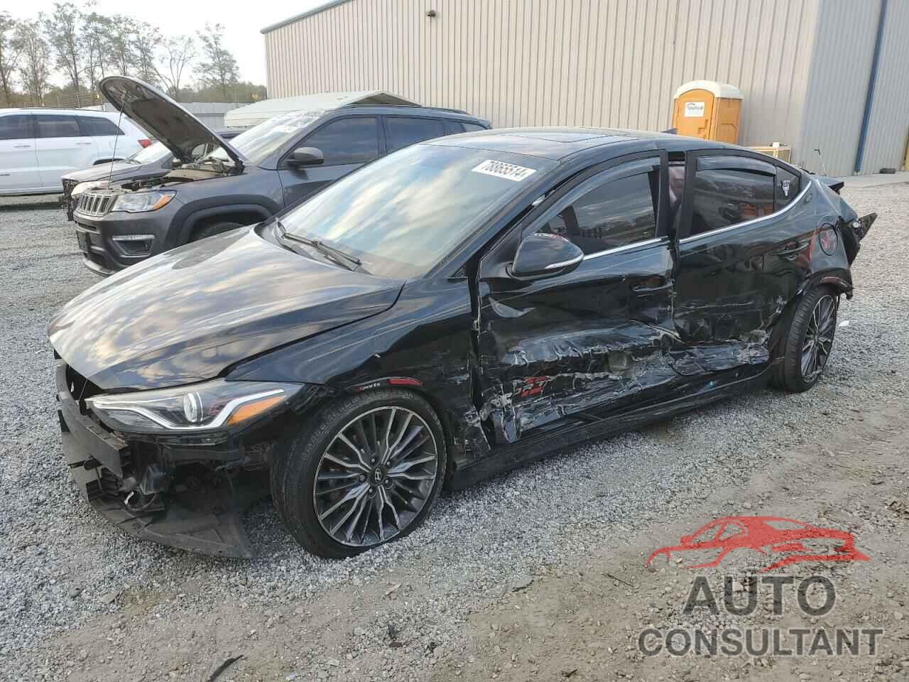 HYUNDAI ELANTRA 2018 - KMHD04LB3JU678334