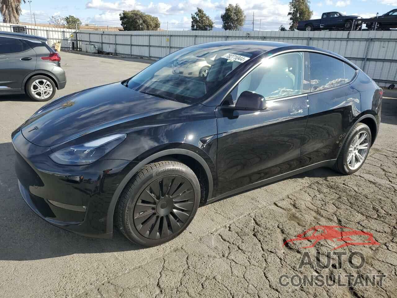 TESLA MODEL Y 2024 - 7SAYGDEE9RF054778