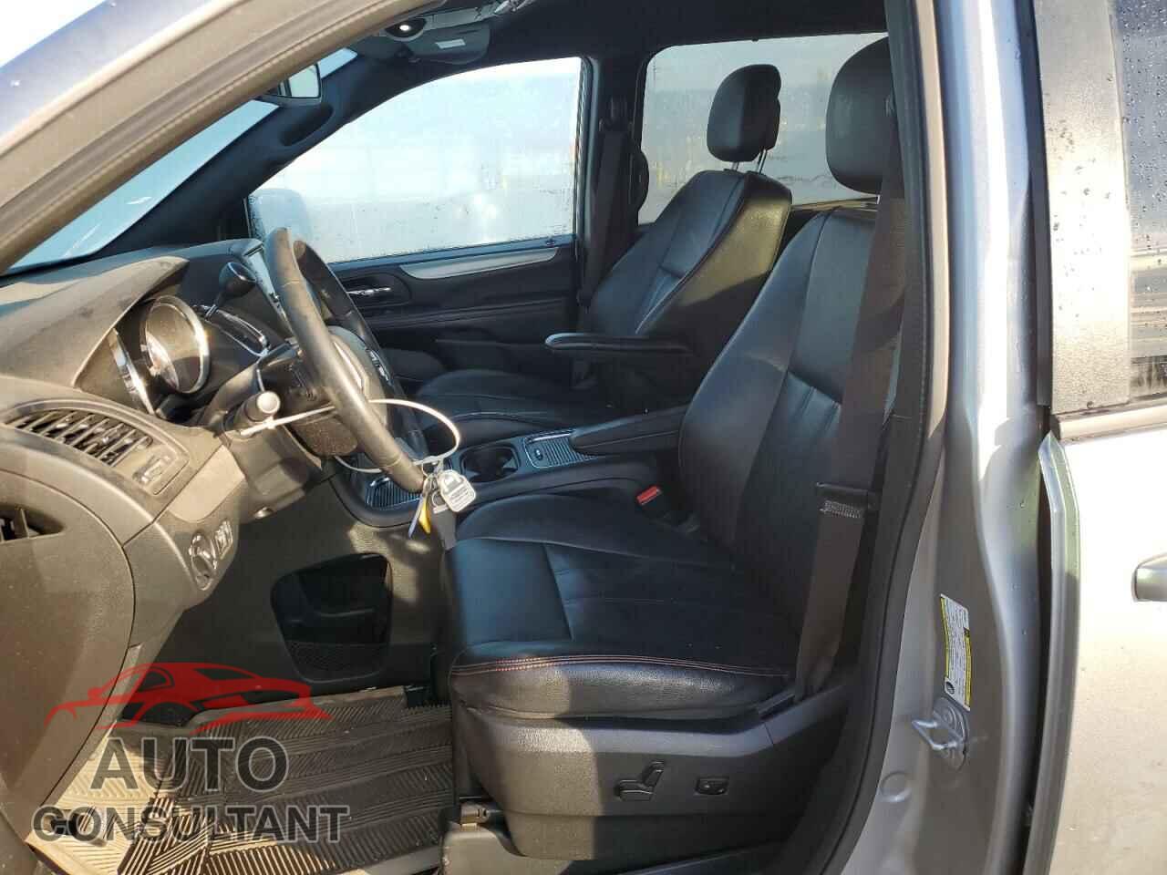 DODGE CARAVAN 2019 - 2C4RDGEG0KR670604