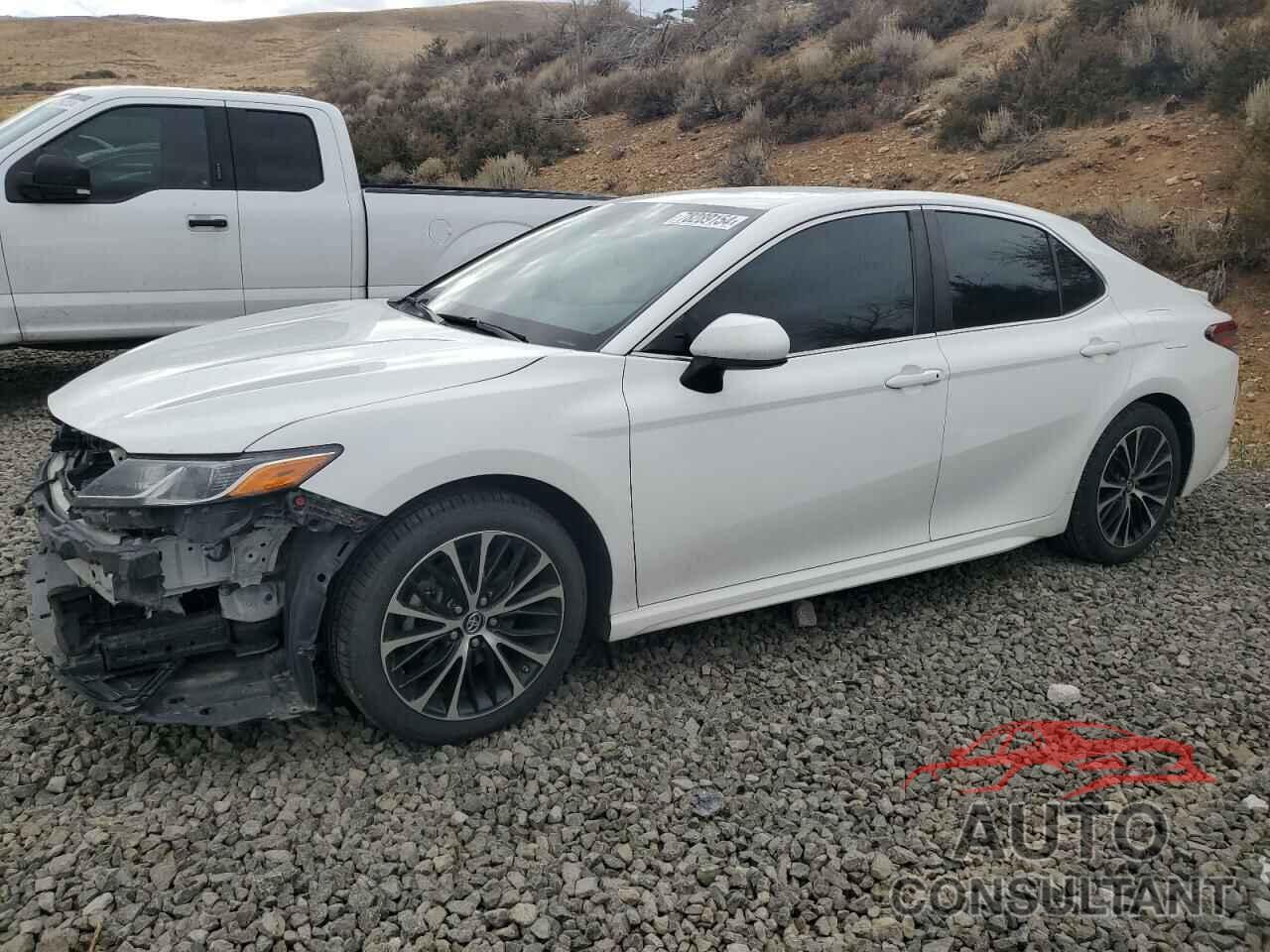 TOYOTA CAMRY 2018 - 4T1B11HK0JU002984