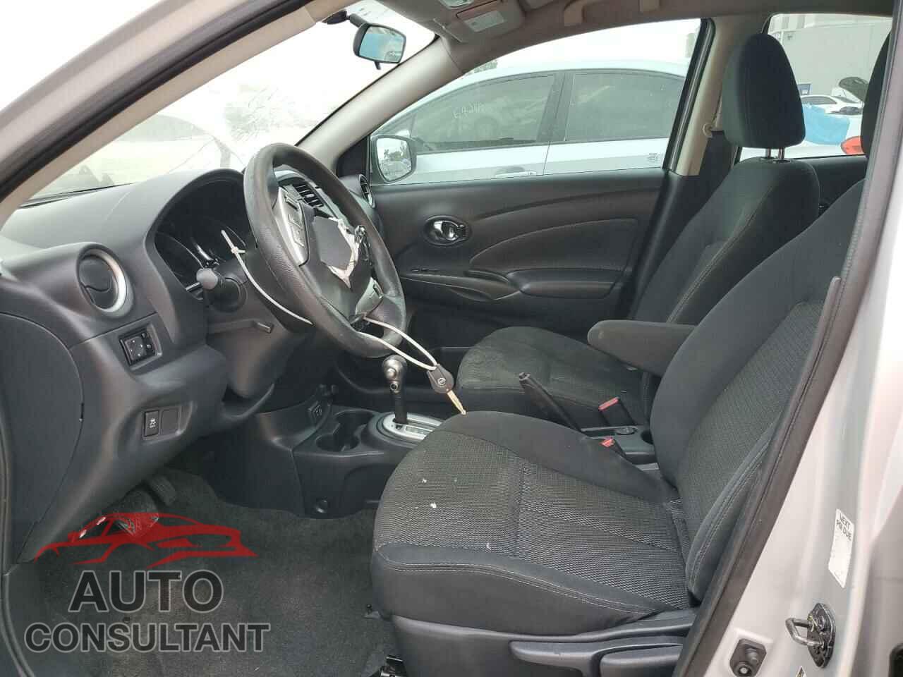 NISSAN VERSA 2019 - 3N1CN7AP3KL852547