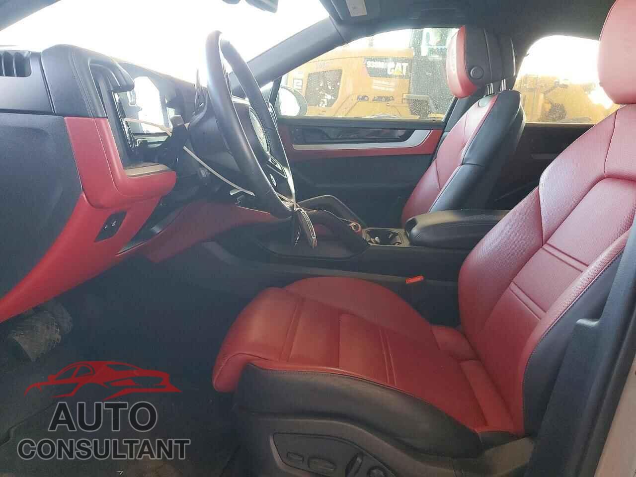 PORSCHE CAYENNE 2024 - WP1BA2AY8RDA51238